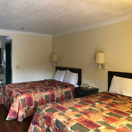 Travelers Inn Lax/ลอว์นเดล ภายนอก รูปภาพ